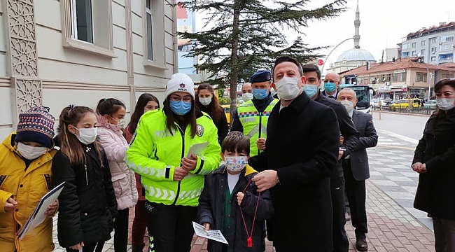 Sungurlu'da 'yaya güvenliğinin bekçisiyiz' etkinliği