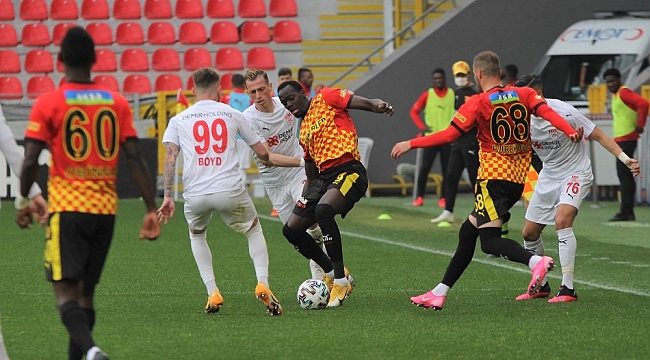 Süper Lig: Göztepe: 3 - D.G. Sivasspor: 5