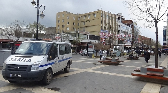 Sur'daki tarihi mekanlarda dinamik denetim süreci devam ediyor