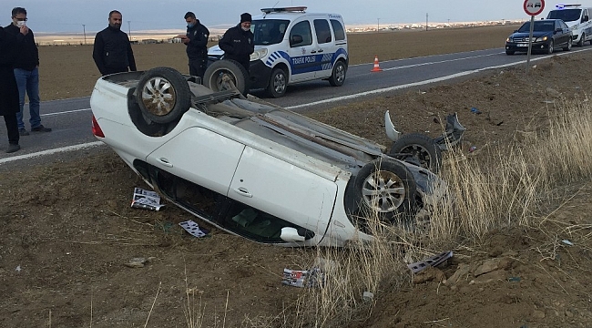 Takla atan otomobilden hafif yaralı kurtuldular