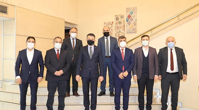 Tarım ve Orman Bakanı Pakdemirli ile Anadolu Yayıncılar Birliği bir araya geldi