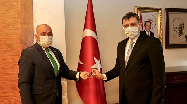 Tarlada bulunan 3500 yıllık Hitit mührü Çorum Müzesi'ne kazandırıldı