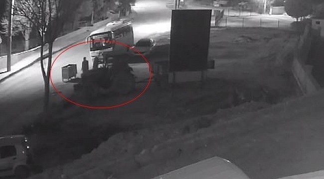 Tekirdağ'da avukatın traktörünün soyulduğu anlar kamerada