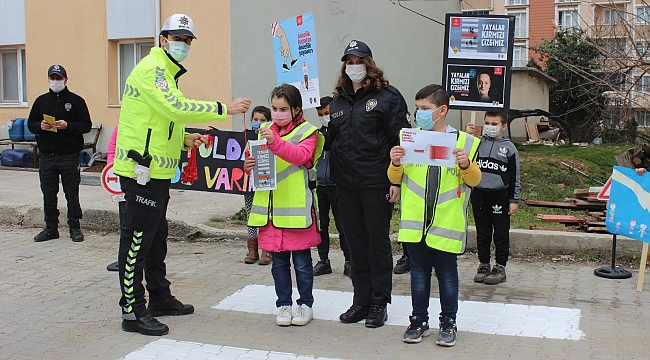 Türkeli'de yaya geçitlerine 'kırmızı çizgi' uygulaması