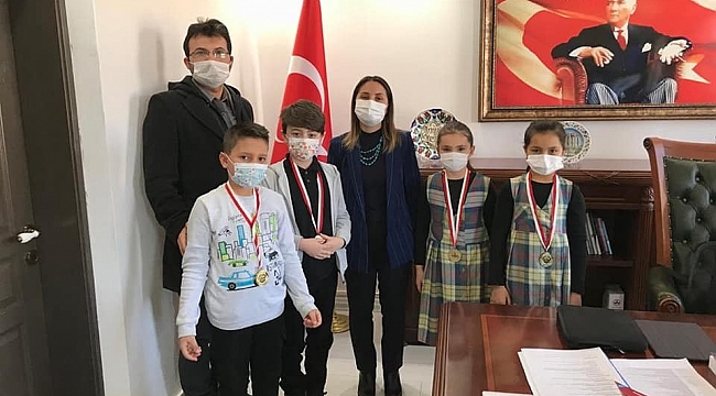 Türkiye finallerinde yarışacak öğrencilere başarı belgesi