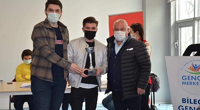 Türkiye Münazara Ligi İl Şampiyonluğu yarışmasında derece elde ettiler