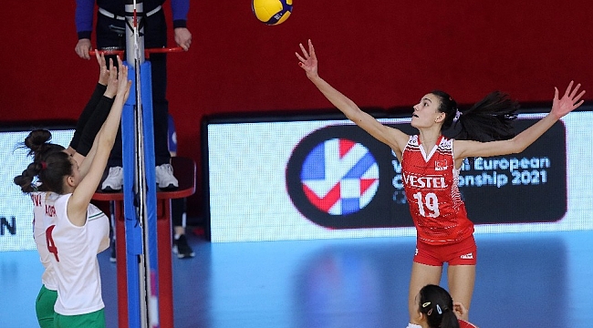 U16 Kız Milli Voleybol Takımı, Bulgaristan'a yenildi