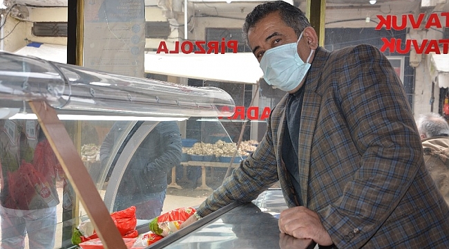 Üç kere yakalandığı koronayı yendi