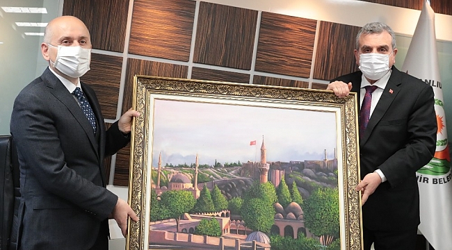 Ulaştırma Bakanı Karaismailoğlu, Beyazgül'ü makamında ziyaret etti