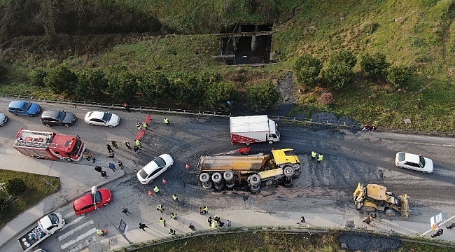 Ümraniye'de beton yüklü kamyon devrildi: Trafik durma noktasına geldi