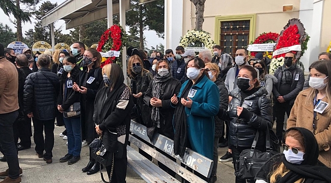 Usta oyuncu Rasim Öztekin son yolculuğuna uğurlandı