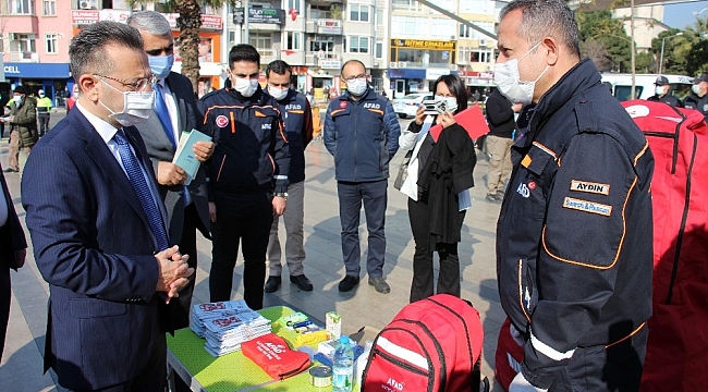 Vali Aksoy, AFAD Çadırını Ziyaret Etti
