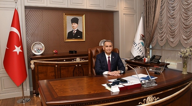Vali Çuhadar'dan 8 Mart Dünya Kadınlar Günü mesajı
