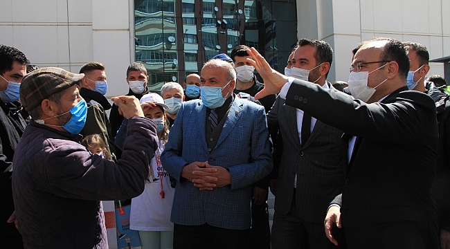 Vali Erkaya Yırık,"Salgınla ancak hep birlikte hareket ederek başa çıkabiliriz"