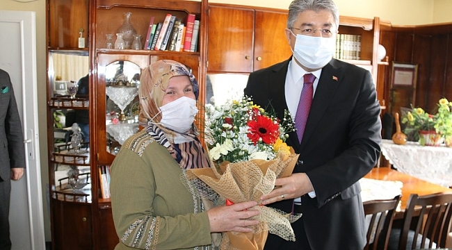 Vali Yılmaz'dan 40 yıllık vefa