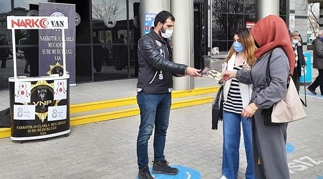 Van polisinden anne ve anne adaylarına bilgilendirme