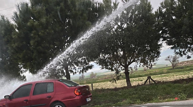 Yanan otomobilin imdadına yangından dönen arazöz yetişti
