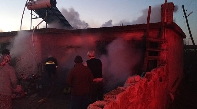 Yaşlı kadın alevlerin arasında kalarak hayatını kaybetti