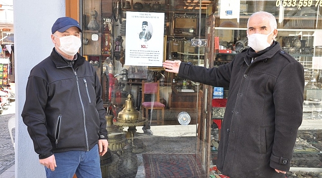 Yazarlar Birliği'nden esnafa 500 adet "İstiklal Marşı" tablo hediye