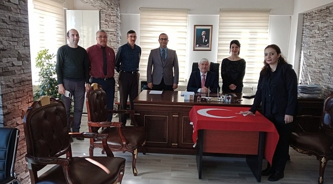 Yemin ederek asaleten memurluğa başladı