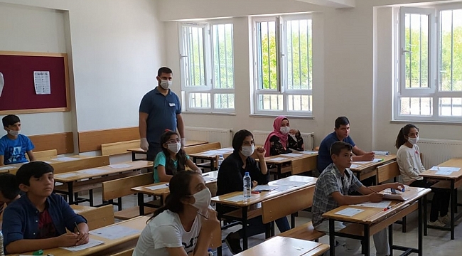 Yüksek riskli Denizli'de yüz yüze eğitime devam edilecek
