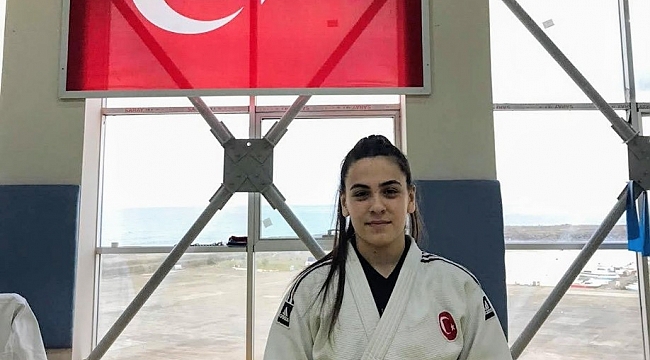 Yunusemreli Sümeyye'nin hedefi dünya şampiyonluğu