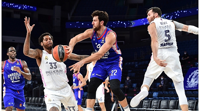 Anadolu Efes, Real Madrid ile eşleşti
