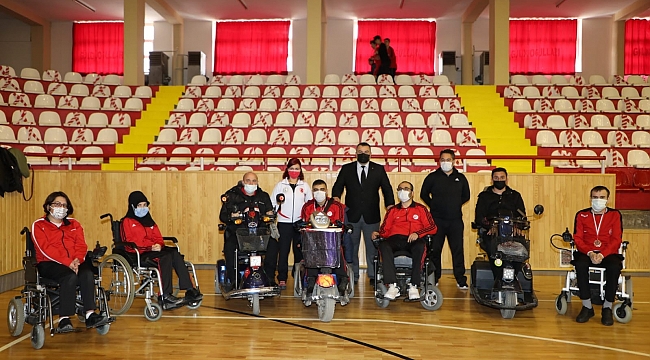 Başarılı Boccia sporcuları madalyalarını aldı