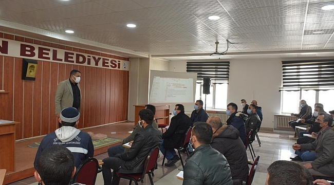 Belediye personeline ilk yardım eğitimi verildi