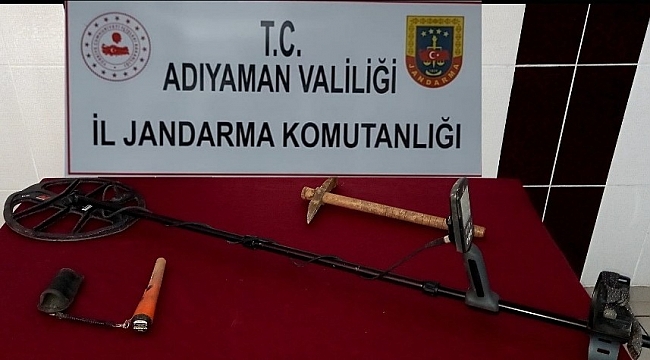 Besni'de kaçak kazı yapanlara suçüstü