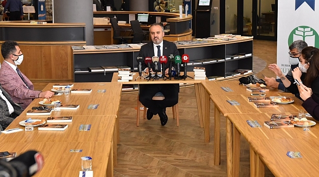 Bursa'da çok okuyan çok gezer