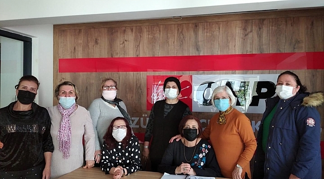 CHP Kadın Kolları Başkanı ve Yönetim Kurulu üyeleri görevden alındı