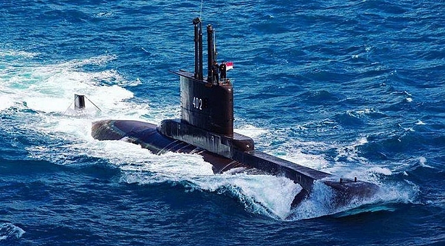 Endonezya’da kayıp denizaltı için arama çalışmaları sürüyor