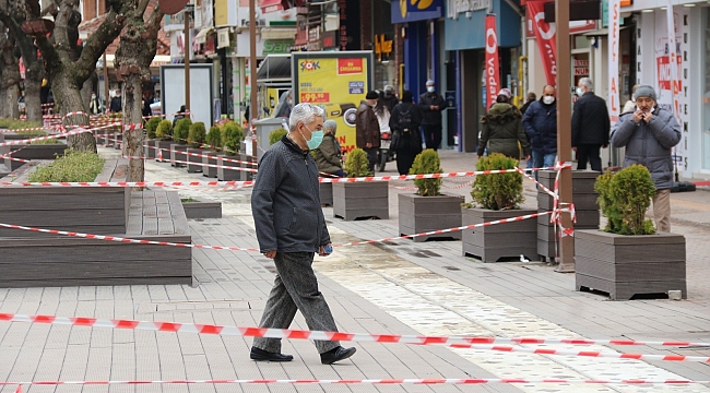 Eskişehir'de yoğunluk oluşturan parklar kapatıldı