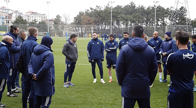 Fenerbahçe 3 eksikle çalıştı