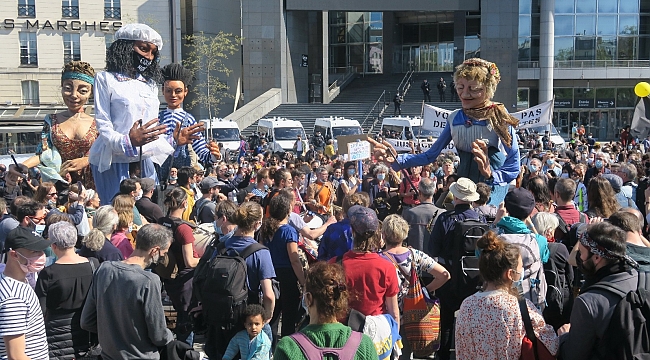 Fransa'da işsizlik sigortası reformu protesto edildi