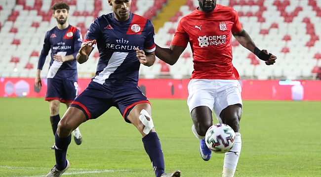 FT Antalyaspor ile DG Sivasspor 35. randevuda