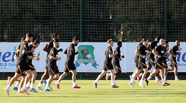 Galatasaray, Antalyaspor maçı hazırlıklarını tamamladı