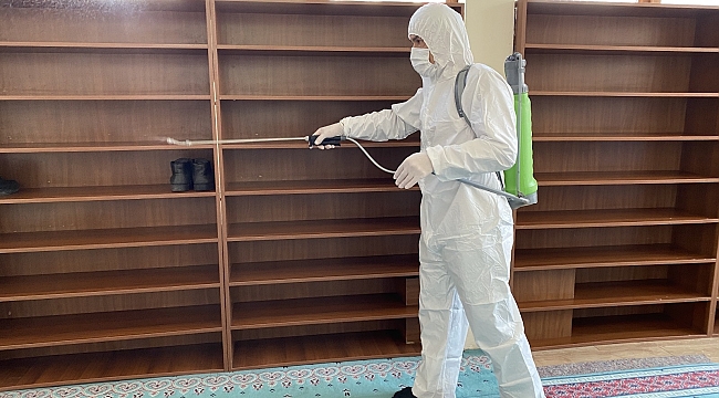 Gaziosmanpaşa'da camiler teravih namazına hazırlanıyor