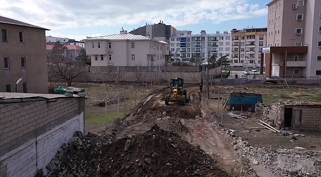 İpekyolu Belediyesi'nden yeni yol açma atağı