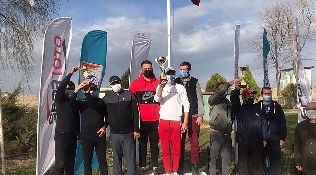 Kağırsporlu atıcılar Konya'dan madalyalar ile döndü