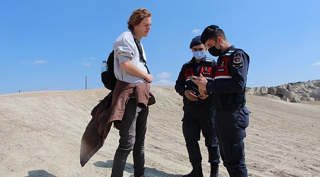 Kapadokya'da maske takmayan 37 turiste para cezası kesildi
