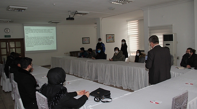 Karabük'te 15 gence mantar yetiştiriciliği kursu veriliyor