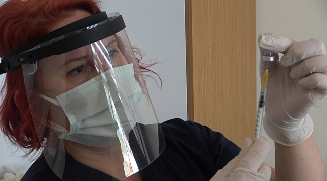 Kırklareli'nde BioNTech aşısının ilk dozu uygulanmaya başlandı