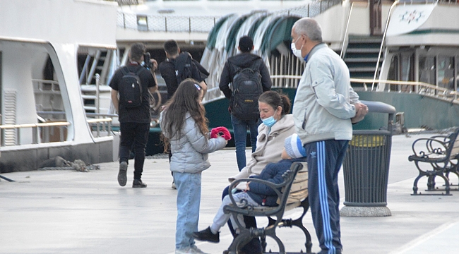 Kısıtlamadan muaf olanlar ve turistler korona virüsü unuttu