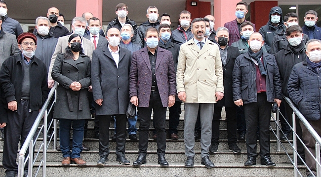 Kocaeli adliyesinde emekli amiraller hakkında suç duyurusu