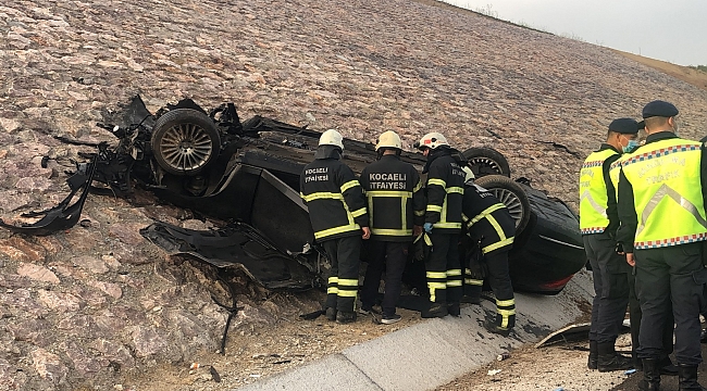 Konsolosluğa ait otomobil devrildi: 4 ölü