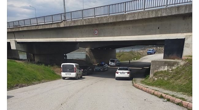 Köprü altında yaralı halde bulundu
