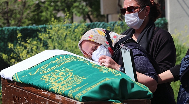 Koronaya yenilen öğretmen, memleketi Kocaeli'de toprağa verildi