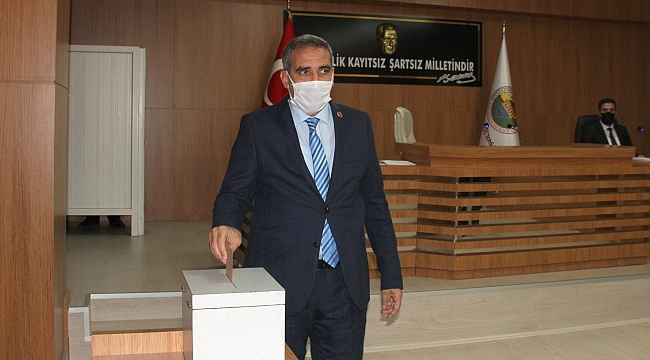 Mehmet Can Erdoğan yeniden başkanlığa seçildi